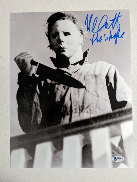 NICK CASTLE Signed Michael Myers 10x13 Photo The Shape HALLOWEEN JSA BAS COA